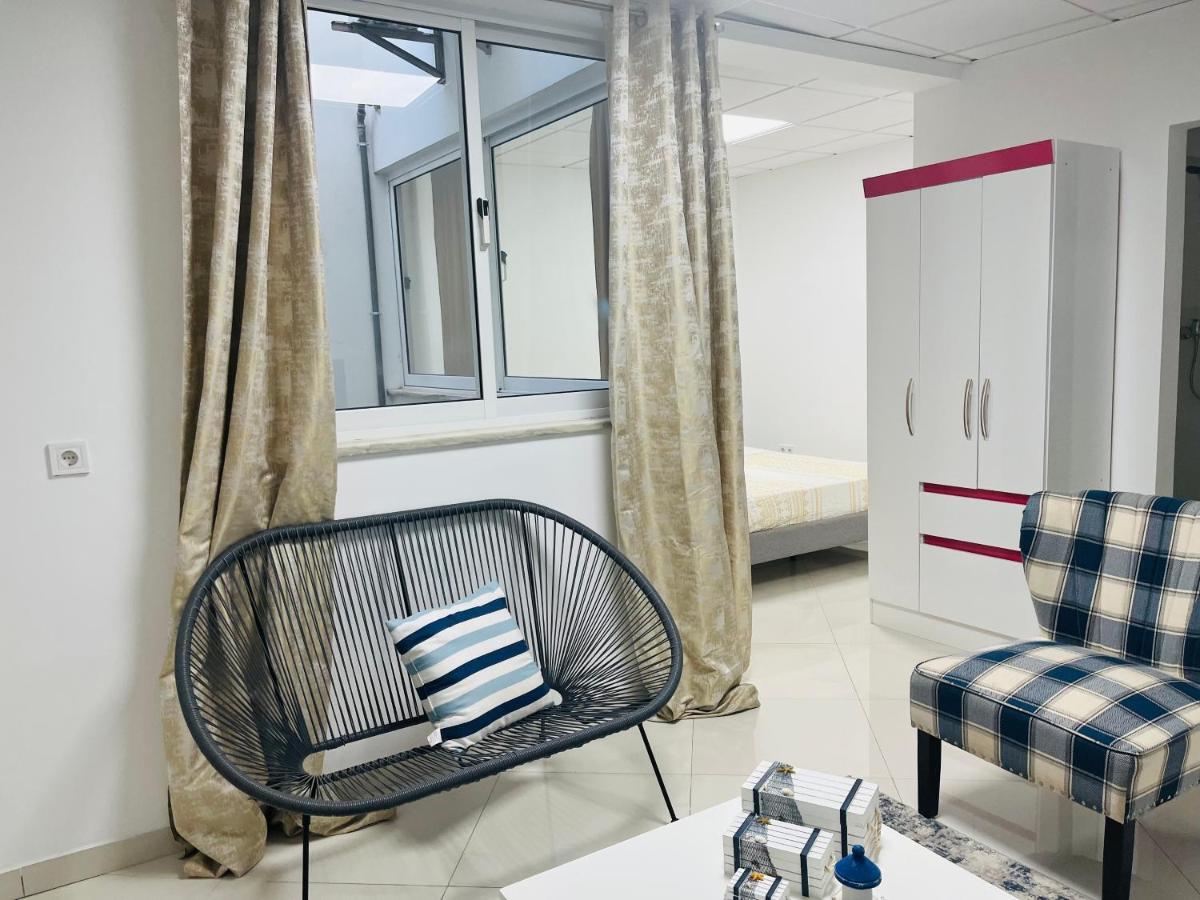 Techas City Center Luxurious Suites & Rooms برايا المظهر الخارجي الصورة