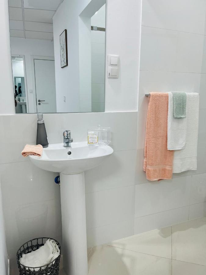 Techas City Center Luxurious Suites & Rooms برايا المظهر الخارجي الصورة
